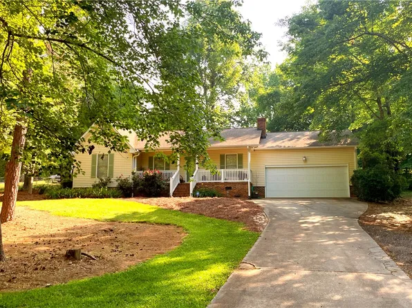 628 Slickum Rd, Easley, SC 29640