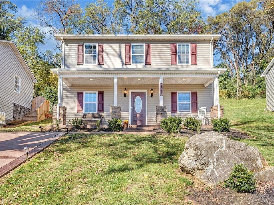 1st image of 2348 Locust Grove Cir NE