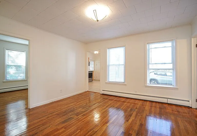 72 Walnut St #1L — Photo 7