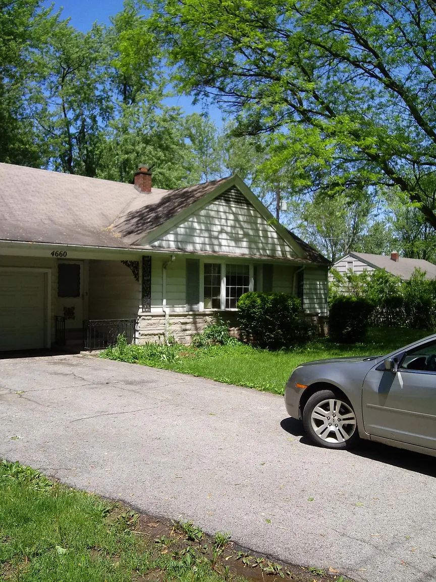 4660 Taylor Rd photo 1