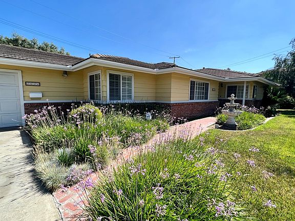 2nd image of 2634 Jurado Ave