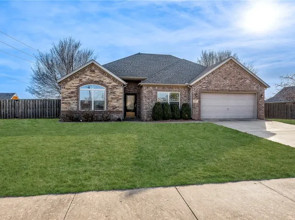 3477 Westminster Ave, Springdale, AR 72762