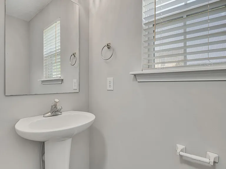 1036 Cheryl Ln — Photo 13