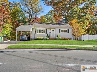 15 Nancy Cir, Edison, NJ 08817