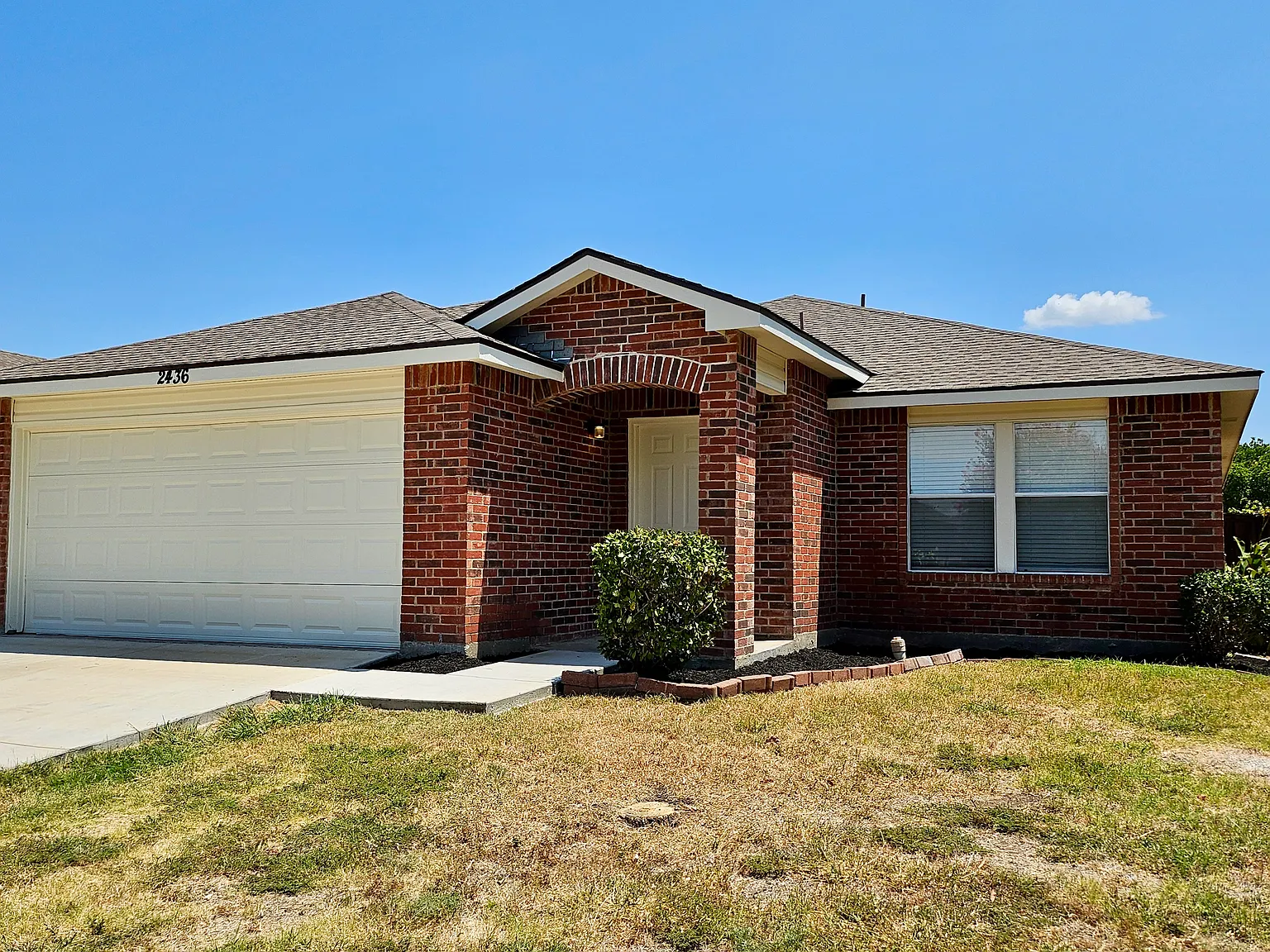3 bed, 1892 sqft, $2,050 — Photo 1
