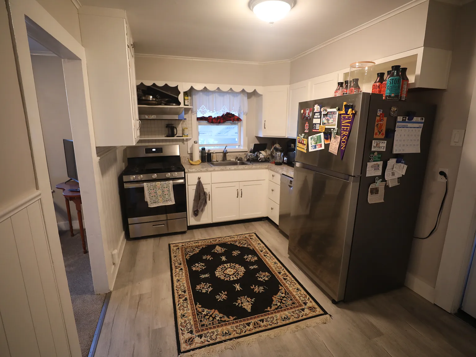 2 bed, 1000 sqft, $1,740 — Photo 3