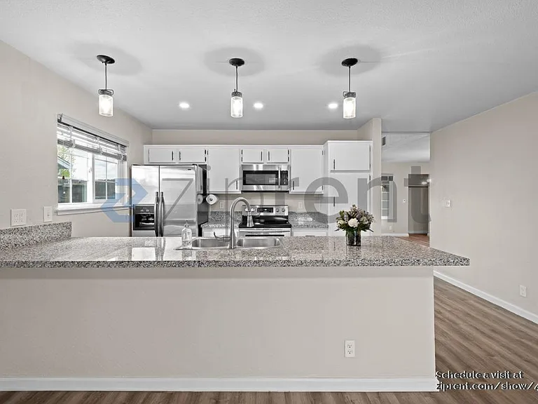 208 Richard Pl — Photo 17