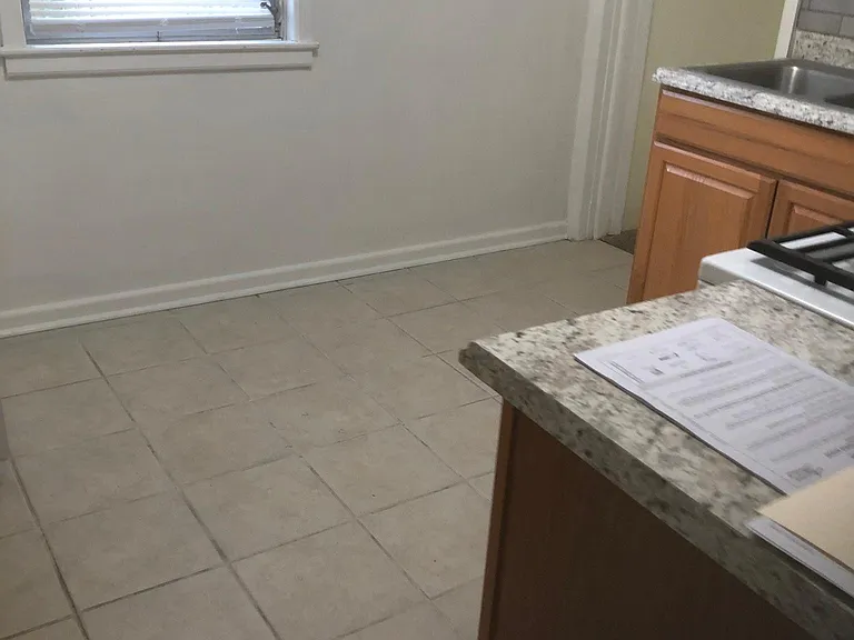 746 Park Hill Ave — Photo 7