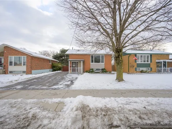 1070 Fennell Ave E, Hamilton, ON L8T 1R6
