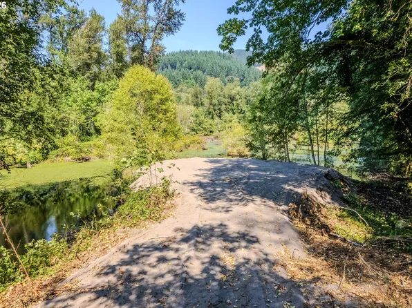 2 E Brightwood Loop Rd, Brightwood, OR 97011