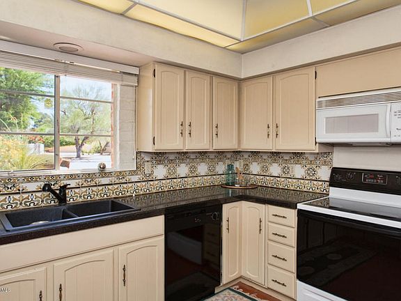 5th image of 6006 E West Miramar Dr