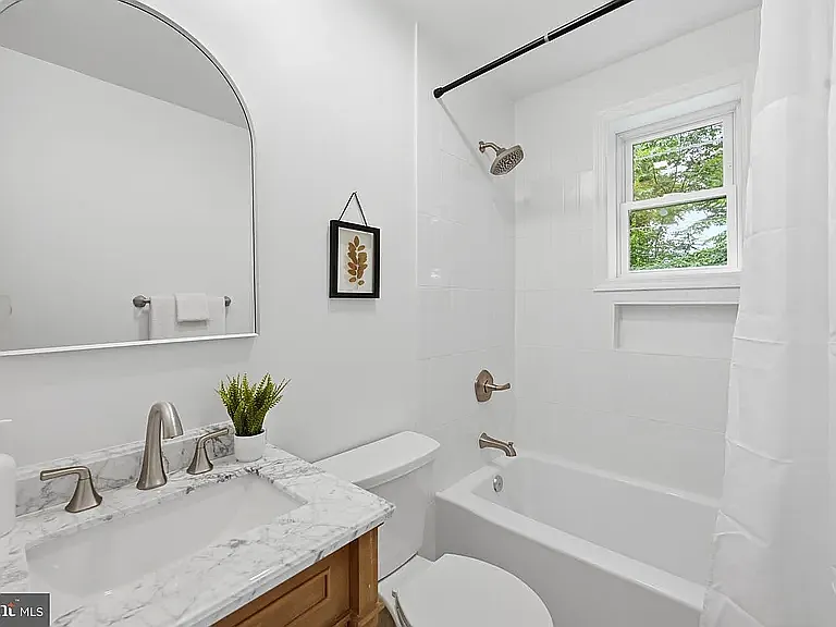 4012 Byers St — Photo 8