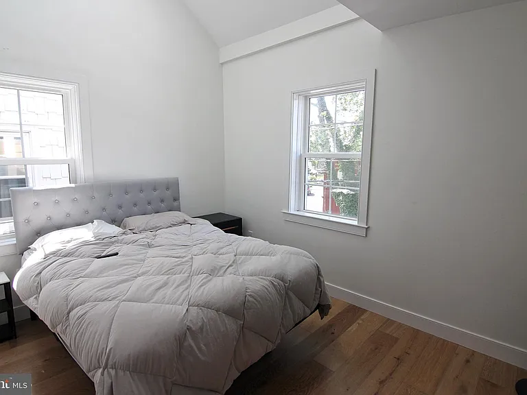 154 Wood St — Photo 10