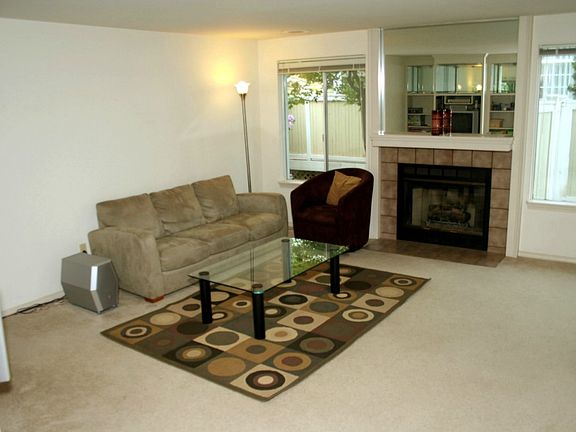 2nd image of 15891 Northup Way