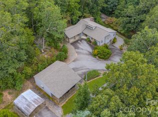 452 Cragmont Rd, Black Mountain, NC 28711