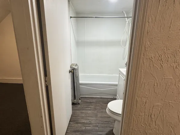 54 E Walnut St, Taunton, MA