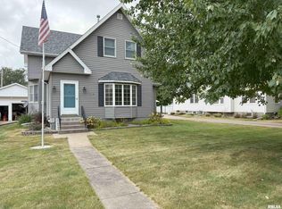 330 N Main St, Walcott, IA 52773