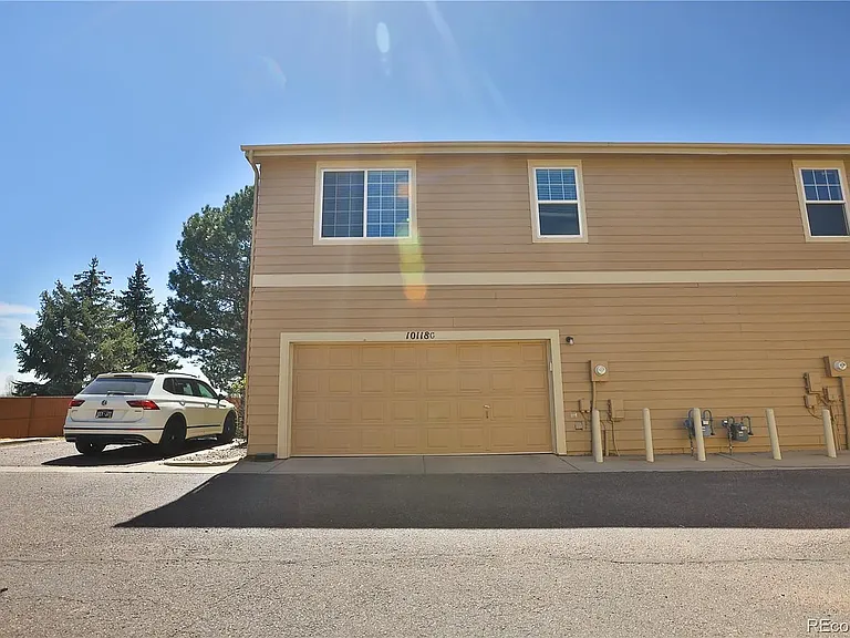 10118 Grove Loop #C — Photo 19
