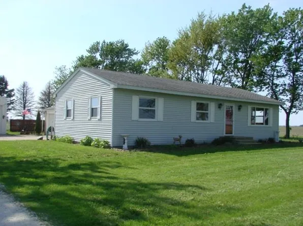 8487 Luther Rd, Rock Falls, IL 61071