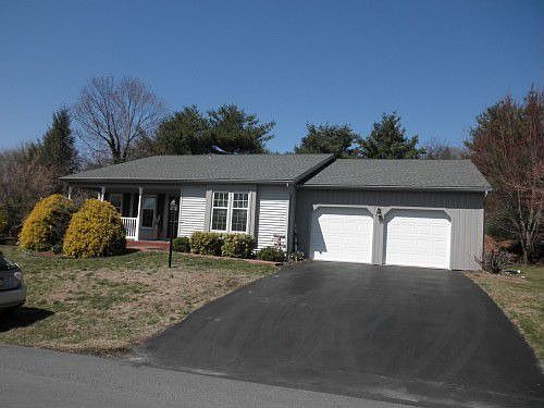 1st image of 8215 Pheasant Run