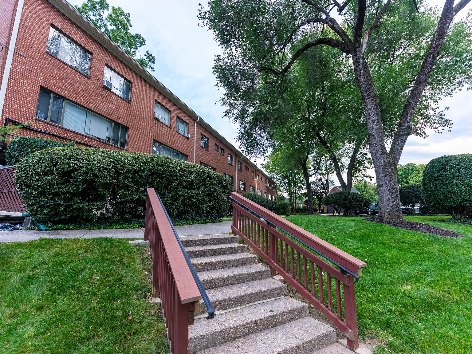 Westover Court — Photo 3