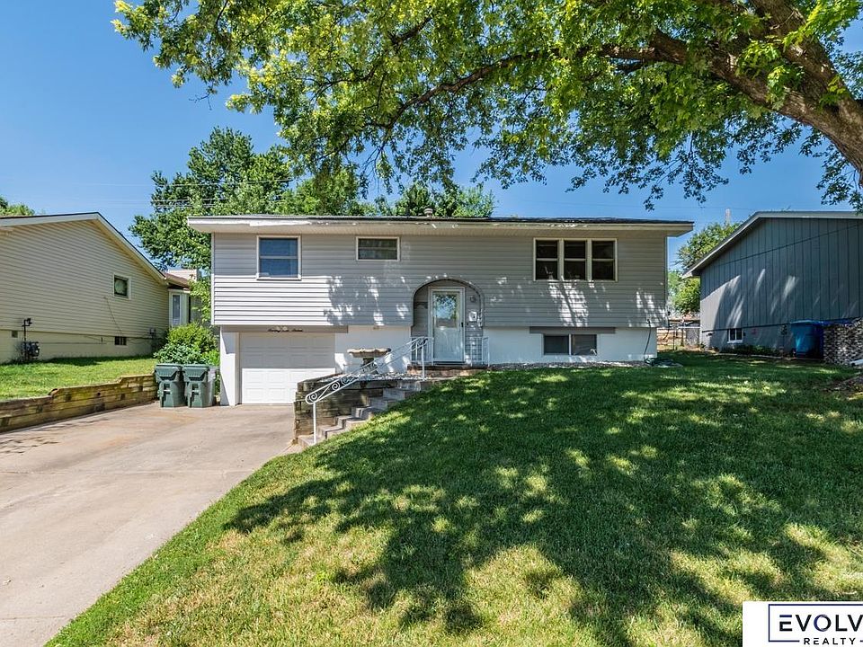 1st image of 7416 Elm Dr