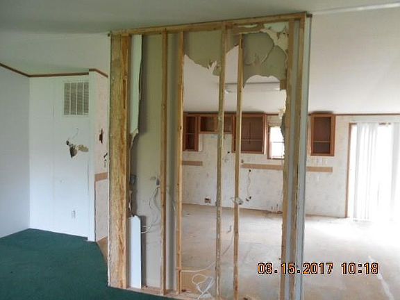 4th image of 107 Glen Brook Dr