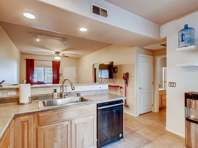 510 W University Dr #106 — Photo 3