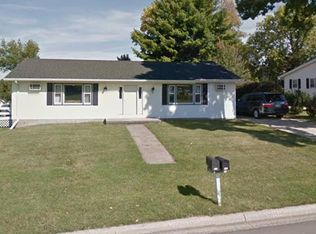 870 Madison St, Platteville, WI 53818