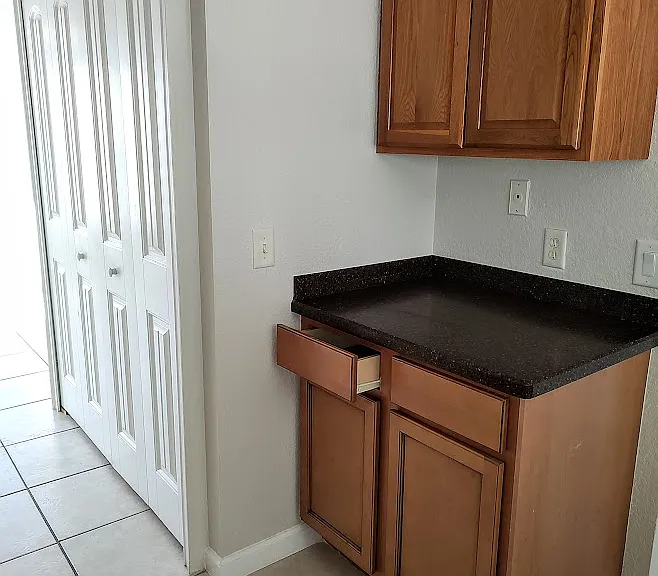2935 NE 7th St #304 — Photo 23