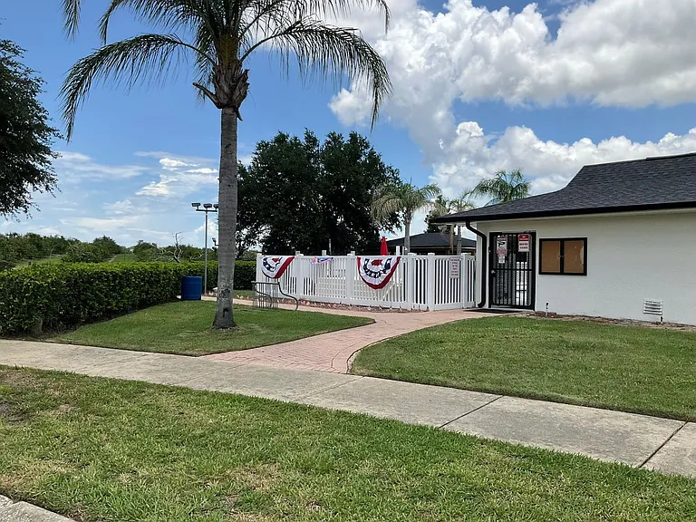 5303 Cape Hatteras Dr — Photo 32