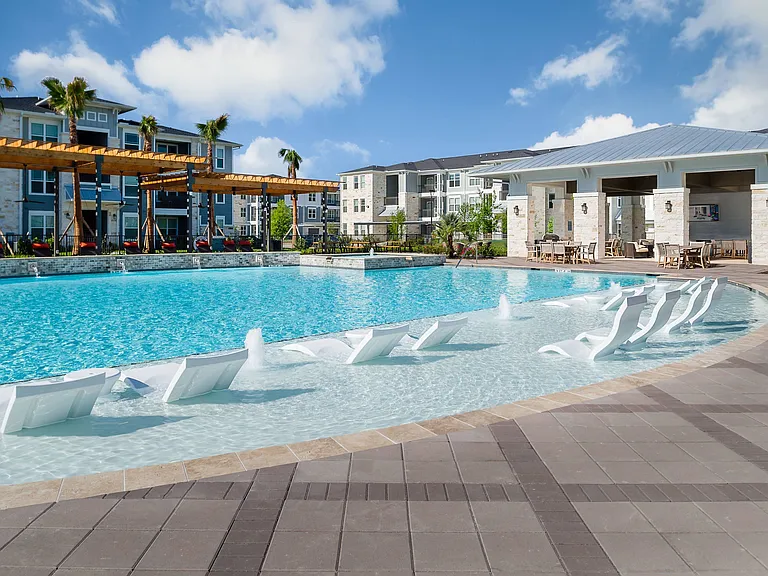 Sapphire Bay — Photo 16