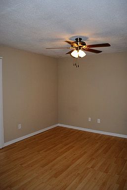 4th image of 4406 Shadow Crest Pl