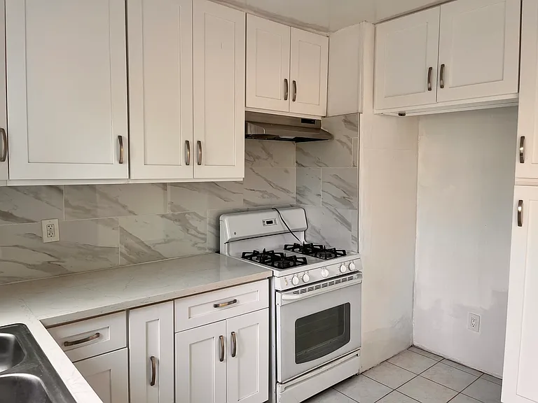 4200 Hatfield Pl — Photo 1