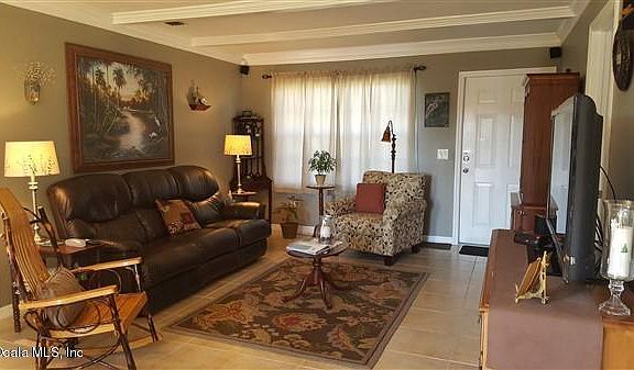 3rd image of 5 Dogwood Dr