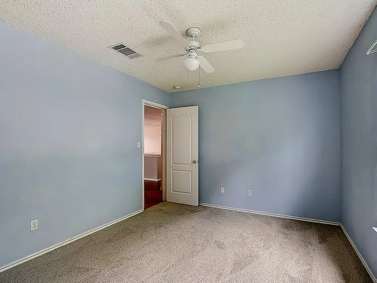 17627 Dansworth Dr — Photo 16