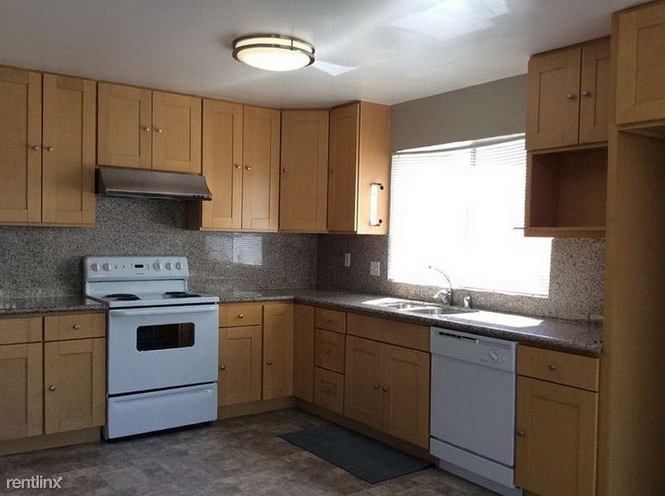 30110046_ 832 Carpetta Cir _Pittsburg_CA_2016 2