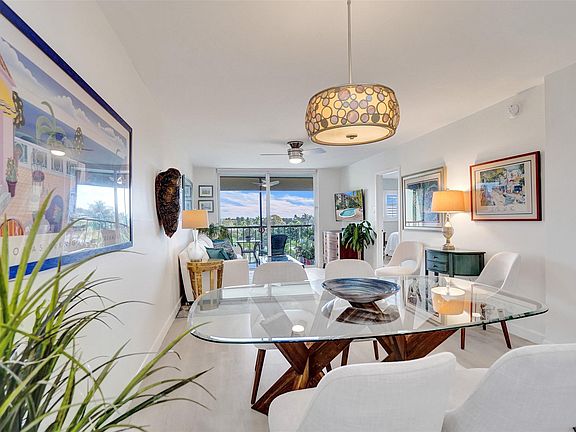 4th image of 5431 NE 25th Avenue #504B