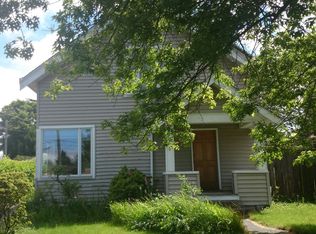 8706 26th Ave NW, Seattle, WA 98117