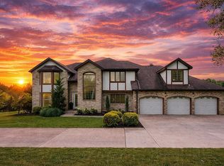 3125 N Greystone Dr, Morgantown, WV 26508