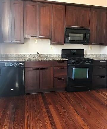 3rd image of 1140 Octavia St