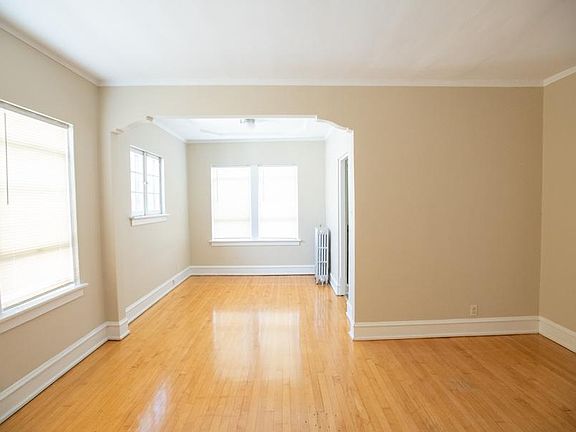 3rd image of 1720 E Newton Ave #13