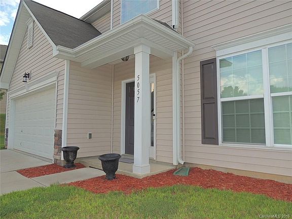 4th image of 5057 Broad Leaf Ct Unit 40