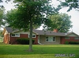 2323 Kennedy Ln, Highland, IL 62249