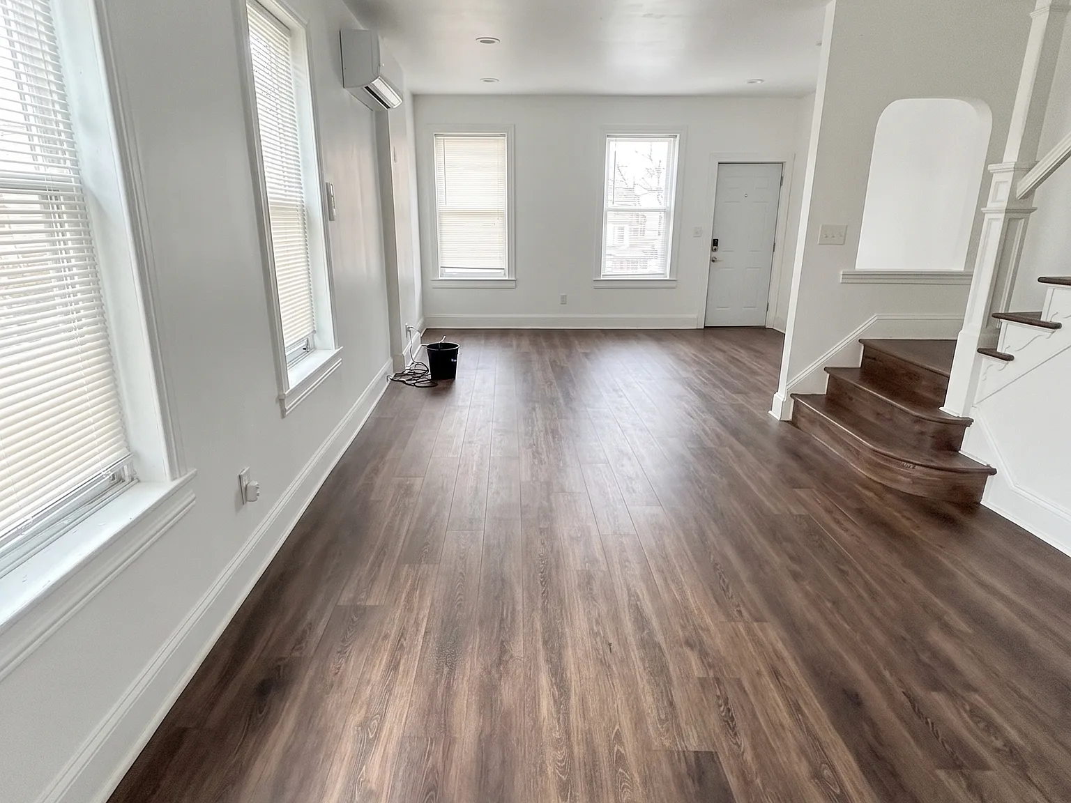 3 bed, 1552 sqft, $2,400 — Photo 3