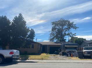 206 E 6th Ave, Kennewick, WA 99336