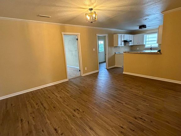 3rd image of 1577 Azalea St