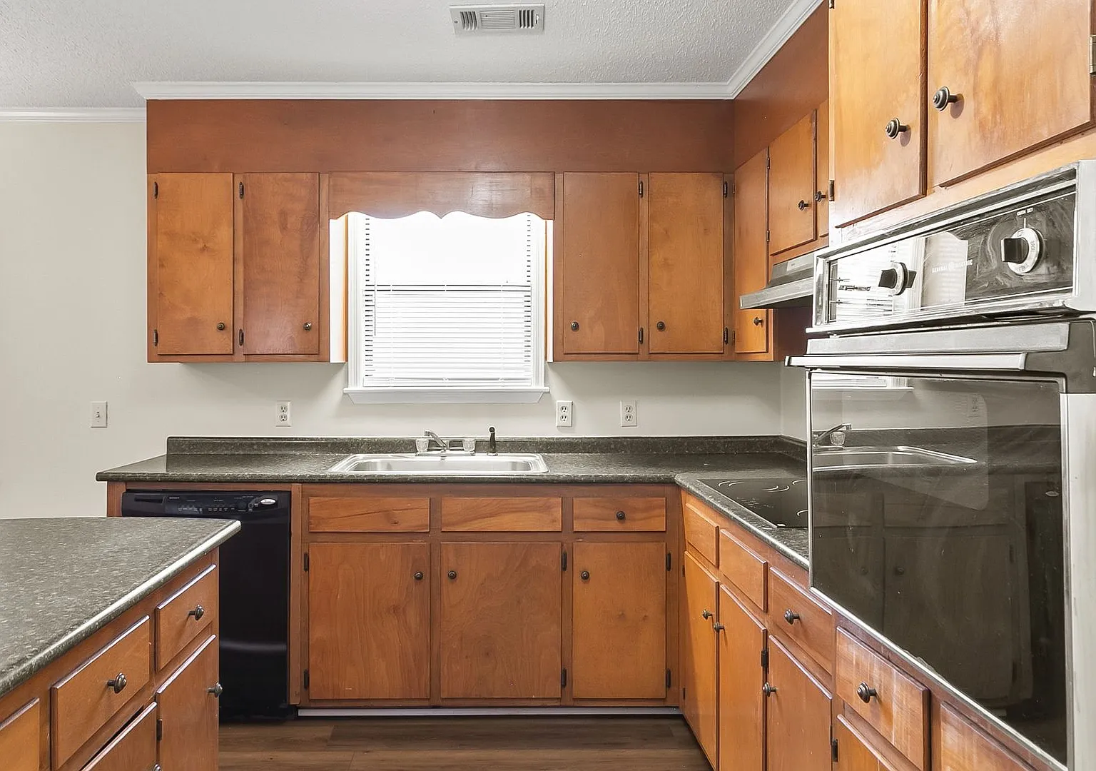 12378 Patton Place Spur Unit A(Coker Area) — Photo 3