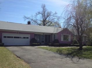 57 Mohawk Dr, Springfield, MA 01129