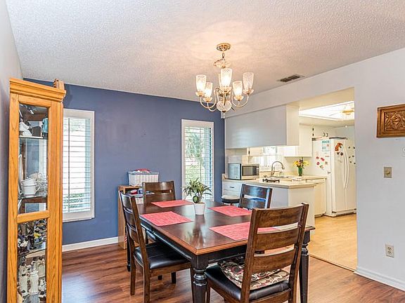 3rd image of 2612 Locksley St #2612